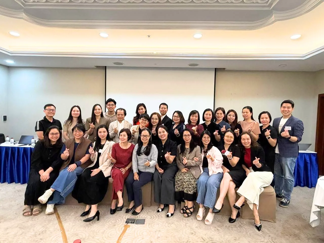 Ảnh tập thể học viên chương trình Nền tảng của Sự thay đổi